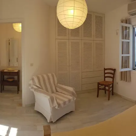 Vila Naxos Beachvilla *